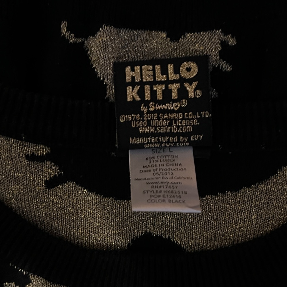 Hello kitty pullover sweater - Picture 2 of 4